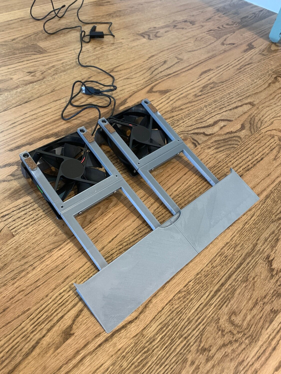15" Macbook Pro cooling stand